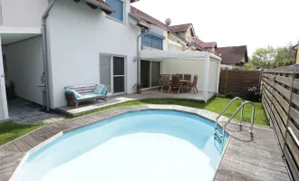 Moderne Wohnoase mit Pool in sonniger Lage!