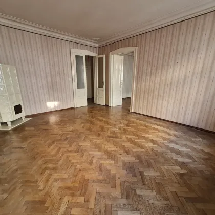 NÄHE DRASCHEPARK, RAINERGASSE! GROSSZÜGIGE (100 m²) 3 ZIMMER ALTBAUWOHNUNG ZUM SANIEREN! - Bild 2