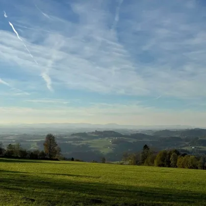 Verkauf eines wunderschönen Baugrundes mit Weitblick ins Mühlviertel - Bild 2