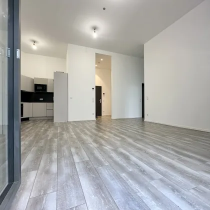 Gemütliche 4 Zimmerwohnung + Terrasse!! Raumhöhe von knapp 3,80m! Top Lage - sehr nahe dem Hauptbahnhof & Belvedere! Ubahn Nähe! - Bild 2