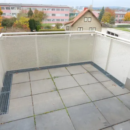 "PROVISIONSFREI" Helle und ruhige Terrassenwohnung mit Garagenplatz - Bild 2