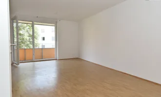 Wunderbare helle und wirklich sehr gut geschnittene Kleinwohnung sofort zu mieten - mit Balkon in Ost-Ausrichtung und einem schönen Badezimmer - PROVISIONSFREI!