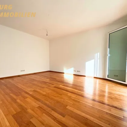 WG-Hit, Pärchenparadies oder Single-Oase: 2,5-Zimmer Wohnung mit Loggia + Parkplatz! - Bild 3