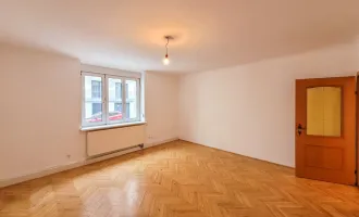 PROVISIONSFREI VOM EIGENTÜMER! SCHÖNE EG 3-ZIMMER WOHNUNG MIT EINBAUKÜCHE NÄHE BREITENSEE!