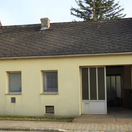 Renovierungsbedürftiges und dennoch charmantes Landhaus mit uneinsichtigem, begrüntem Innenhof in Palterndorf! - Bild 2