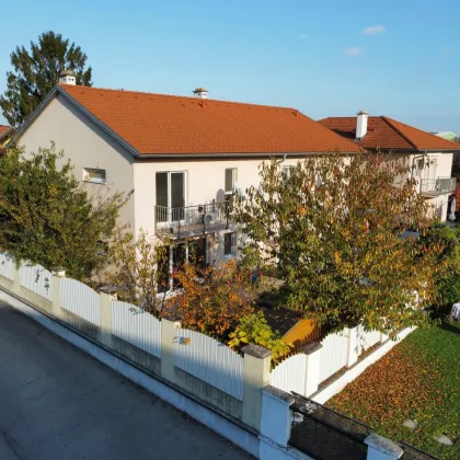 U-Bahn (Rennbahnweg) Nähe I Stellplatz I Garten mit Terrasse I großer Wohnkeller I gute Infrastruktur & Verkehrsanbindung I Absolute Ruhelage - Bild 2