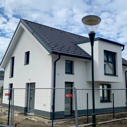 Ziegelmassivhaus I Outdoor-Küche I 2 Stellplätze - Bild 3