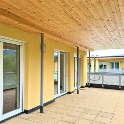 Wundeschöne große Anleger-Maisonettenwohnung mir Dachterrasse, Garten und Carport! - Bild 2