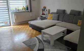 Südseitige, schöne 3 Zimmerwohnung mit Balkon!