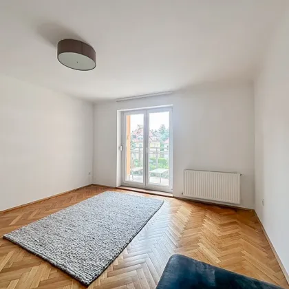 Traumwohnung mit herrlichem Balkon inmitten urbaner Ruhe & Grün - im Bieterverfahren - Bild 2