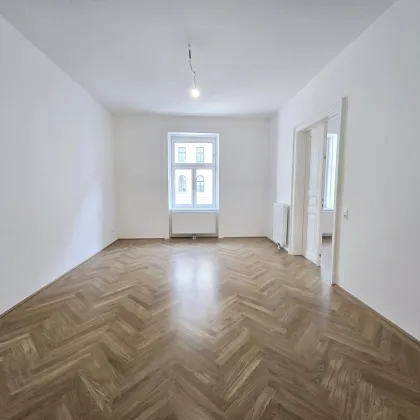 Erstbezug! Elegante 3-Zimmer-Altbauwohnung in der Hollandstraße - Altbaucharme trifft auf moderne Ausstattung - Bild 2