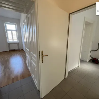 WG Eignung: Sanierte 2 Zimmer-Wohnung PLUS Ess-Küche - Bild 2