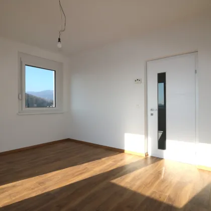 ERSTBEZUG NACH SANIERUNG - Traumhafte 3-Zimmer-Wohnung mit Balkon im 6. Liftstock - Bild 2