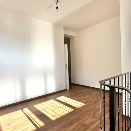 EINZIGARTIGE MAISONETTE - ZWEI BALKONE MIT TRAUMBLICK -  RUHEPOL AM SONNENHANG - Bild 3