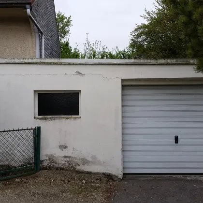 Kleines Haus mit Garten und Garage - Bild 3