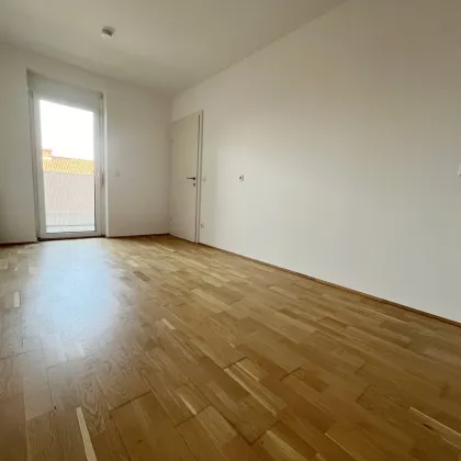 ENTZÜCKEND AUFGETEILTE 3-Zimmer WOHNUNG im 5. OG (obersten) mit WEST-BALKON! Sofort verfügbar! - Bild 3