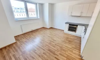 Reduzierter Preis! Charmante DG-Maisonettewohnung mit 2,5 Zimmer und Terrasse + Ideale Infrastruktur + Wunderschön saniertes Altbauhaus! Jetzt zugreifen!