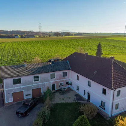 Bauernhaus mit 2 Wohneinheiten und Platz für Pferdehaltung - Bild 2