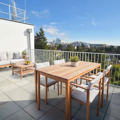 Welch perfekter Grundriss! Imposantes Penthouse mit vier Zimmer, zwei Bäder und einem grandiosen Fernblick! PROVISIONSFREI! - Bild 3