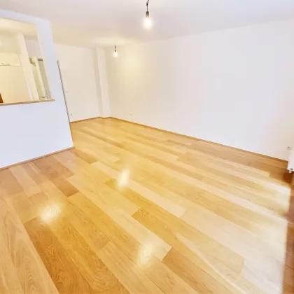 Must Have - Neuer Preis! Ideale 2-Zimmer Wohnung mit Loggia! Viel Grün + Garagenplatz inbegriffen + Perfekte Aufteilung + Fairer Preis + Tolle Infrastruktur! Nicht zögern! - Bild 2