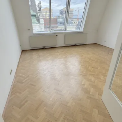 Stilvolles Wohnen auf zwei Ebenen in Top-Lage von Wien - Renovierungsbedürftiges Juwel mit Balkon und Terrasse - Bild 3