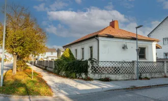 Musikantenviertel - Einfamilienhaus auf Eckgrundstück mit Garage und Vollkeller