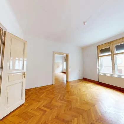 ALTBAU AT ITS BEST: Mitten in St. Leonhard in der Nähe der TU Graz! 4 Zimmer, Innenhofbalkon & wunderschöner Fischgrätparkett - gleich anfragen und begeistern lassen! - Bild 3