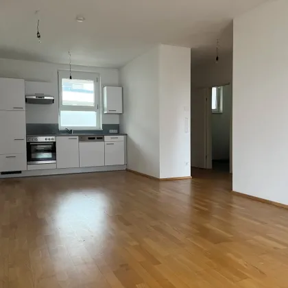 Perfekte SINGLE oder PÄRCHENWOHNUNG mit traumhaften BALKON! Ab sofort verfügbar! Haustiere erlaubt! - Bild 3