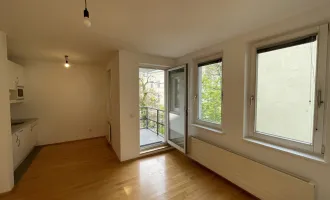 MODERNE 42 m²-WOHNUNG BEIM KARLSPLATZ - BALKON/RUHELAGE!